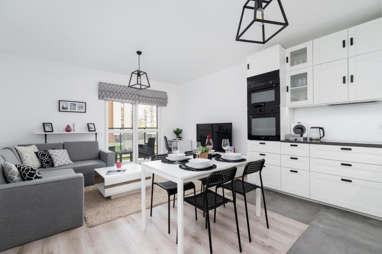 Krowodrza Apartment Premium With Balcony By Renters Prestige Cracovia Esterno foto